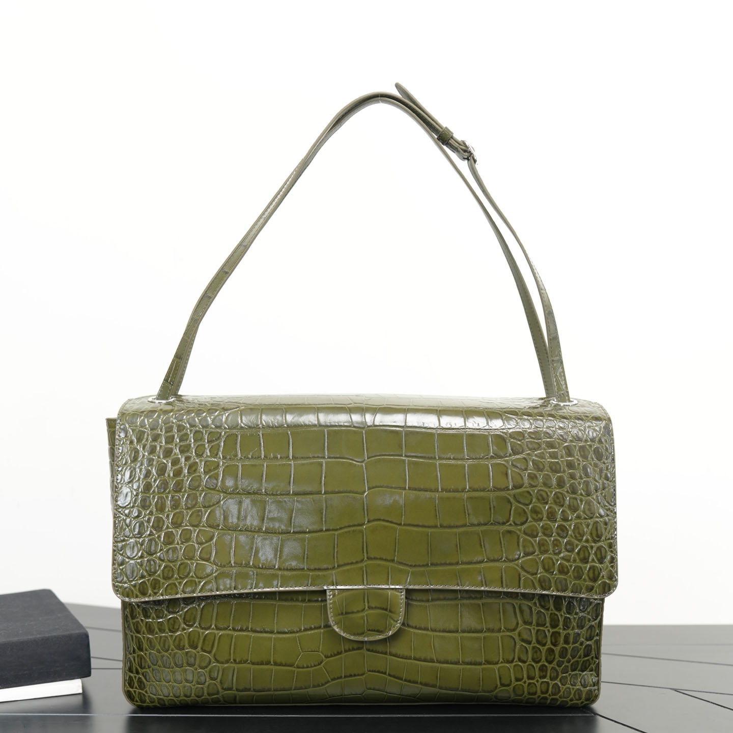 Designer Bag 26K Series Women Maxi Croc Embossed Flap Bag, Glossy Green Leather Shoulder Bag, Leather Woven Chain Purse for Work, Travel, Daily Outf