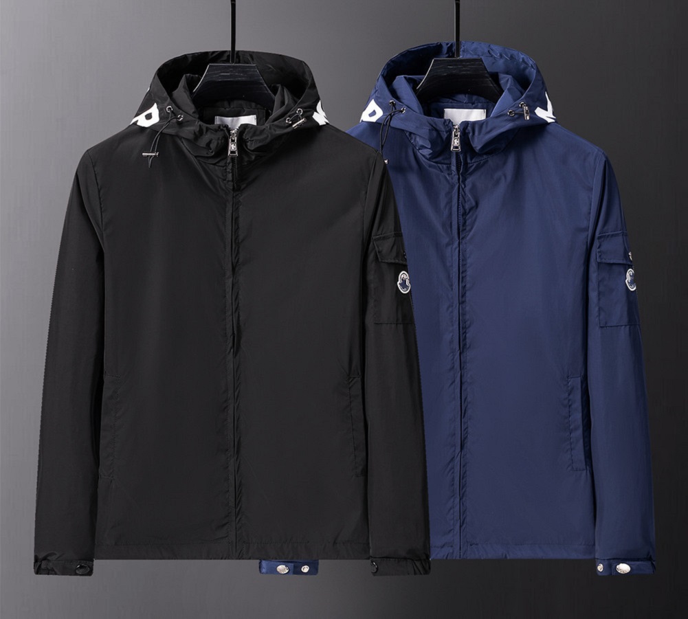 top jacket Men's Designer Hooded Windbreaker Jacket Lightweight Zippered Coat for Spring Autumn Asian size vv