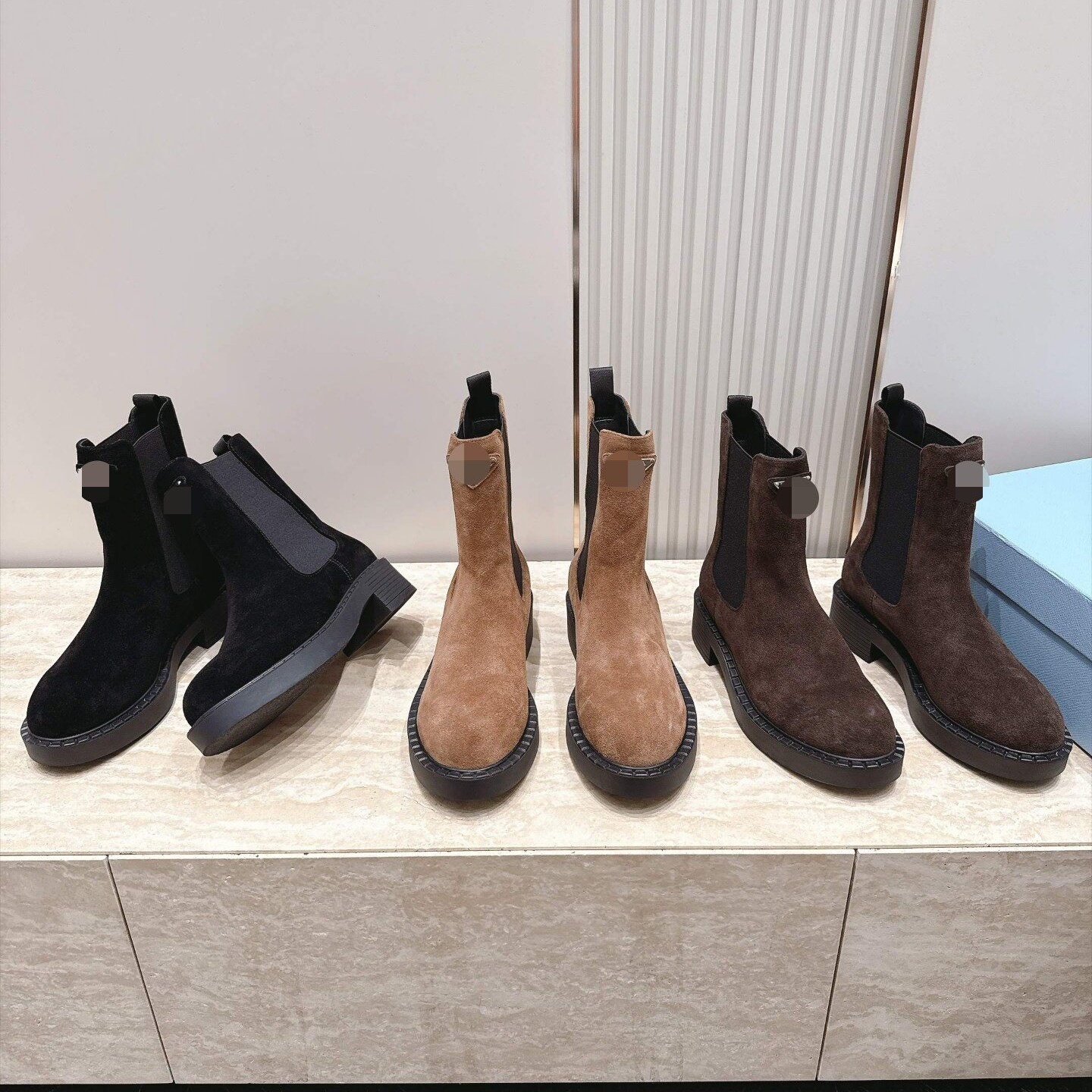 Winter Boot Luxury Designer Womens Nude Suede Leather Zipper Ankle Booties Round Fashion Outdoor Footwear Quality Comfort Modern Stylish Trendy Whit