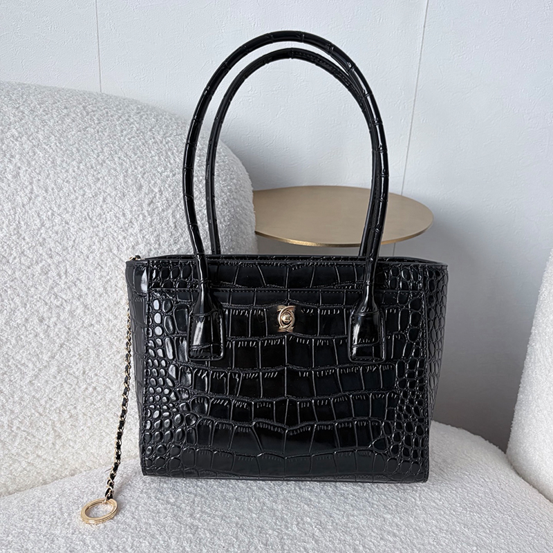 Designer Tote Bag For Women, Luxury Crocodile Embossed Cowhide Handbag, Structured Top Handle Shoulder Purse With Decor Metal Chain, Multi Colors