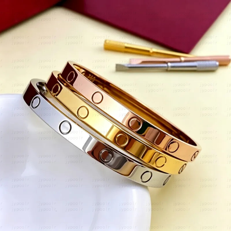 Designer bracelet luxury Jewelry Men Women bracelet classic fashion diamond 18k gold silver rose Titanium steel cuff bracelet High quality gifts Who