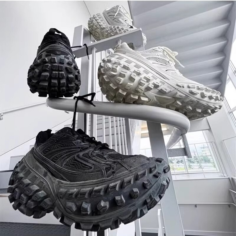 Kids Chunky Tire Sole Sneakers designer shoes Breathable Mesh Upper Lace Up Non Slip Outdoor Running Casual Sport Shoes for Boys Girls
