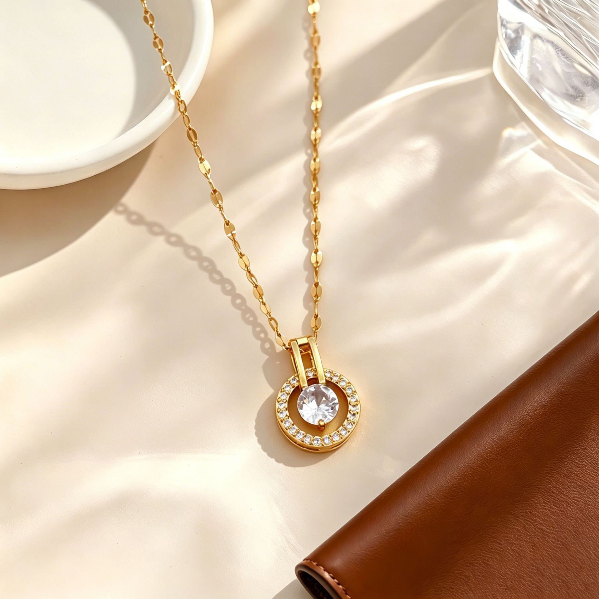 Trendy Retro Hollow Ring Necklace Delicate Inlay, Chic Versatile New Design Women, Perfect For Everyday Wear, With A Minimalist And Instagram-Worthy