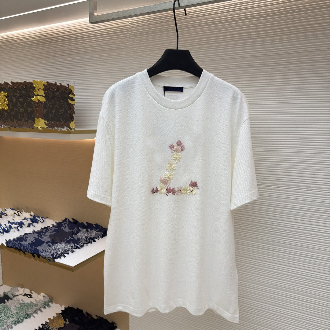 Designermerkkleding, herenkleding van hoge kwaliteit, wit T-shirt met bloemenborduursel voor heren, los en luxueus geborduurd overhemd met ronde hal