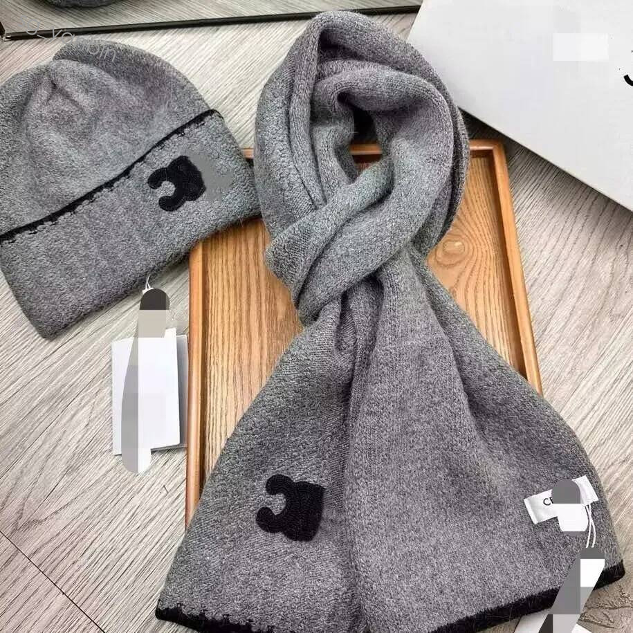 2026New style High Quality brand Scarf Hat Set For beanies Men Women Winter 2 Piece Design Caps Designer Hats Scarves Wool Beanie Hot