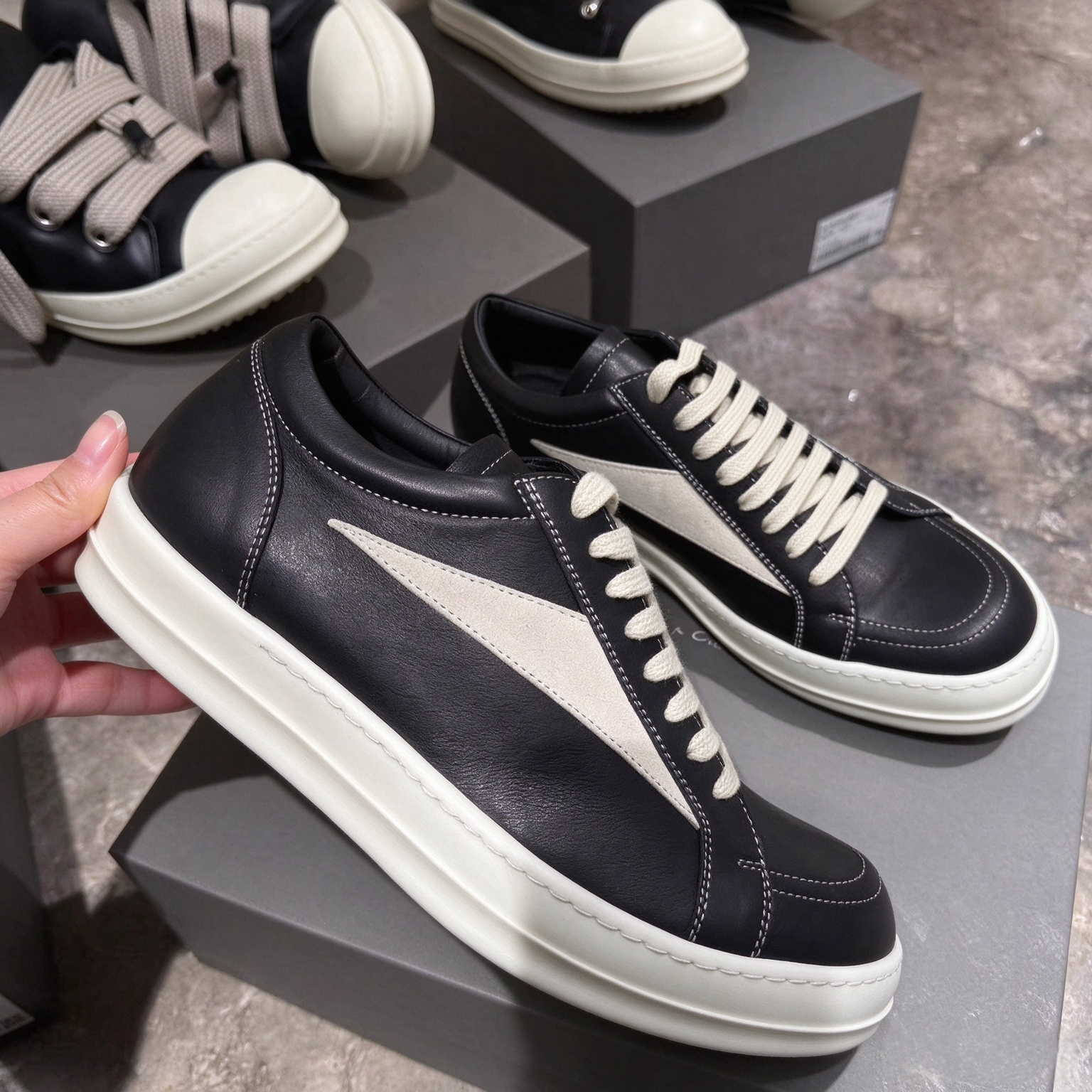 Designer Mens Women Sneakers Trainers High Leather Winter Boots Rubber Soled Canvas Low Top Casual Runner Sneaker Shoes 35-47
