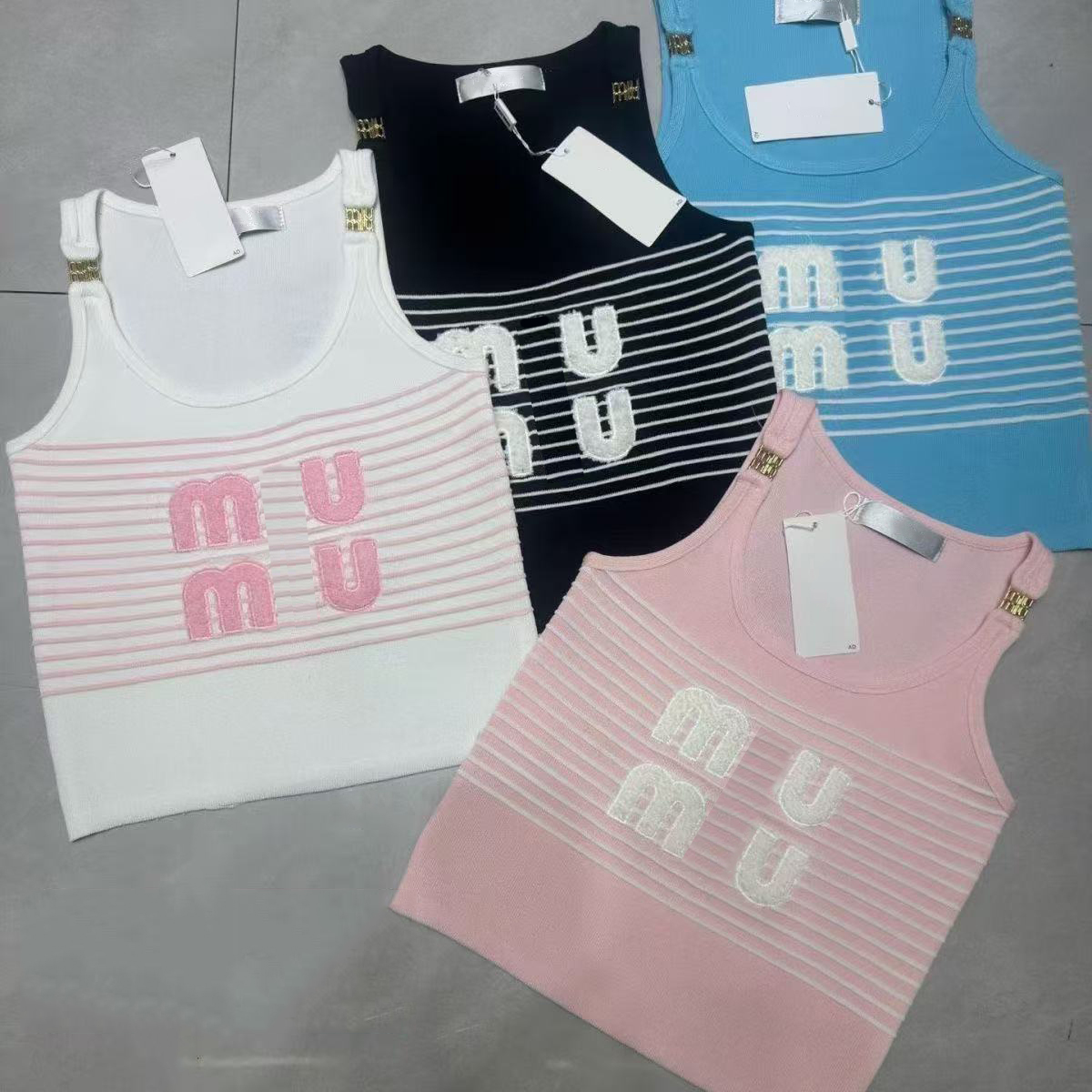 Women's tank top, new designer embroidered letter logo design, knitted fabric, spaghetti strap style, classic and fashionable top T-shirt