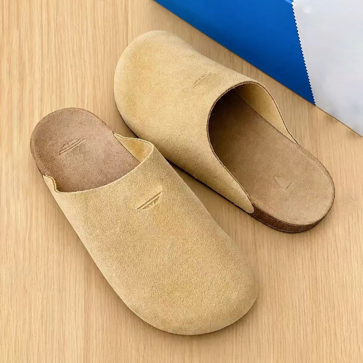 mens womens sandal vintage Home 2026 New 10a Baotou slippers Sports shoes tazz Superstars Summer Designer Adislipper casual Beach Mules Suede slider