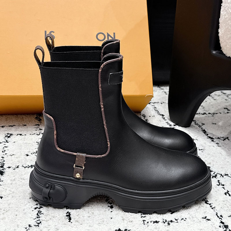 Squad Chelsea Ankle Boot Mens Womens Thick Soled Motorcycle Boots Designer Cowhide Spliced Round Toe boots couples Western Cowboy boot Rubber Outsol