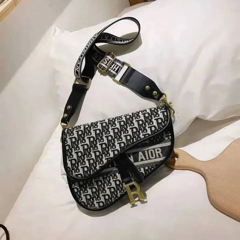 Designer Women bags Trendy Small Purse Saddle Shoulder Underarm Handbag Satchel HandBag Crossbody Bag 24cm a36 c