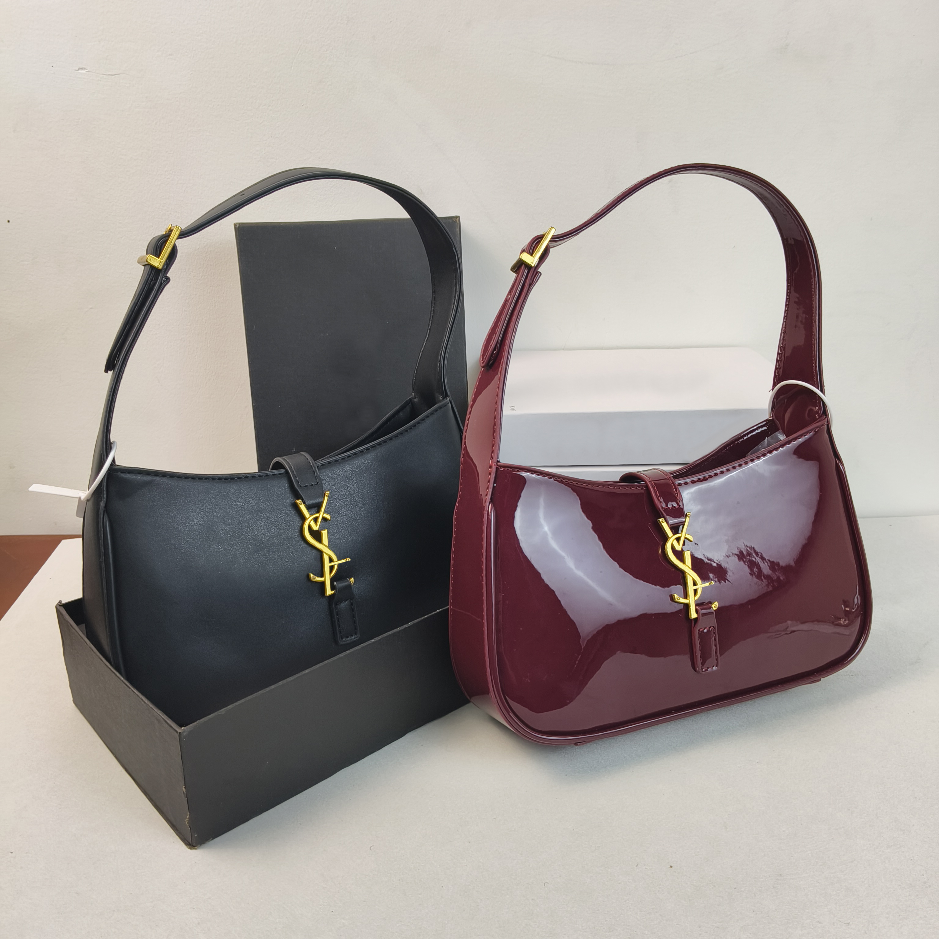 Hot Sale Designer bag popular womens shoulder bag high quality handbag top luxury bag womens armpit bag new crossbody bag with metal letter bag