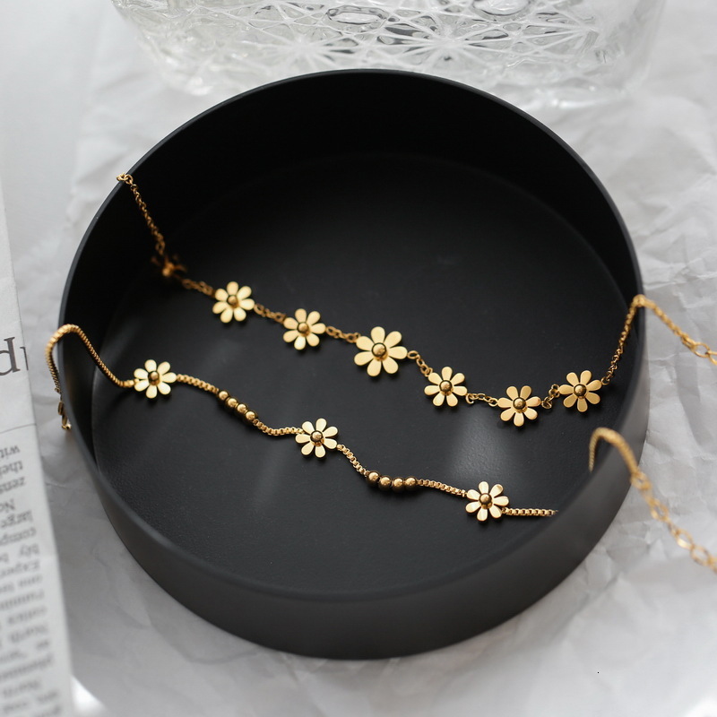 Korean Simple Daisy Titanium Steel Anklet For Women Fashion Versatile Sexy Niche Design Forest Style Internet Celebrity Trend Non-Fading