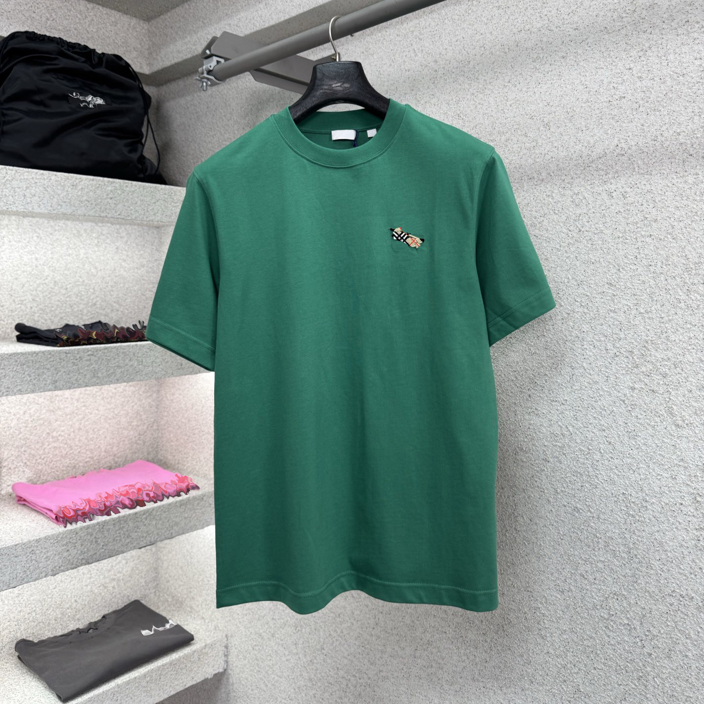 Designer brand clothing, high-quality men's T-shirts and polo shirts, round neck short sleeved T-shirts, loose and breathable versatile men