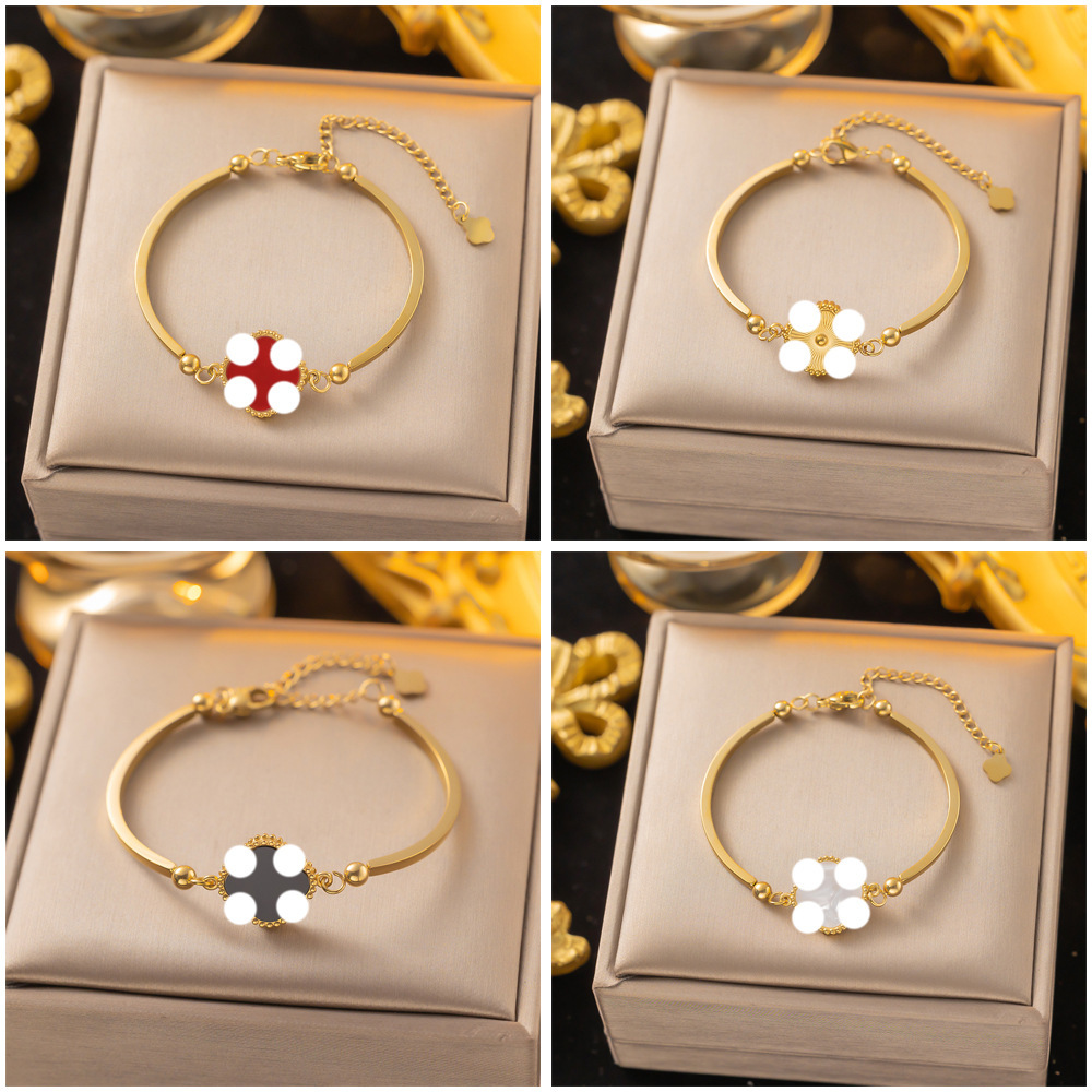 Light Luxury Five-Flower Four-Leaf Clover Titanium Steel Bracelet For Women, High-End New Lucky Niche Design Double-Sided Exquisite Bangle
