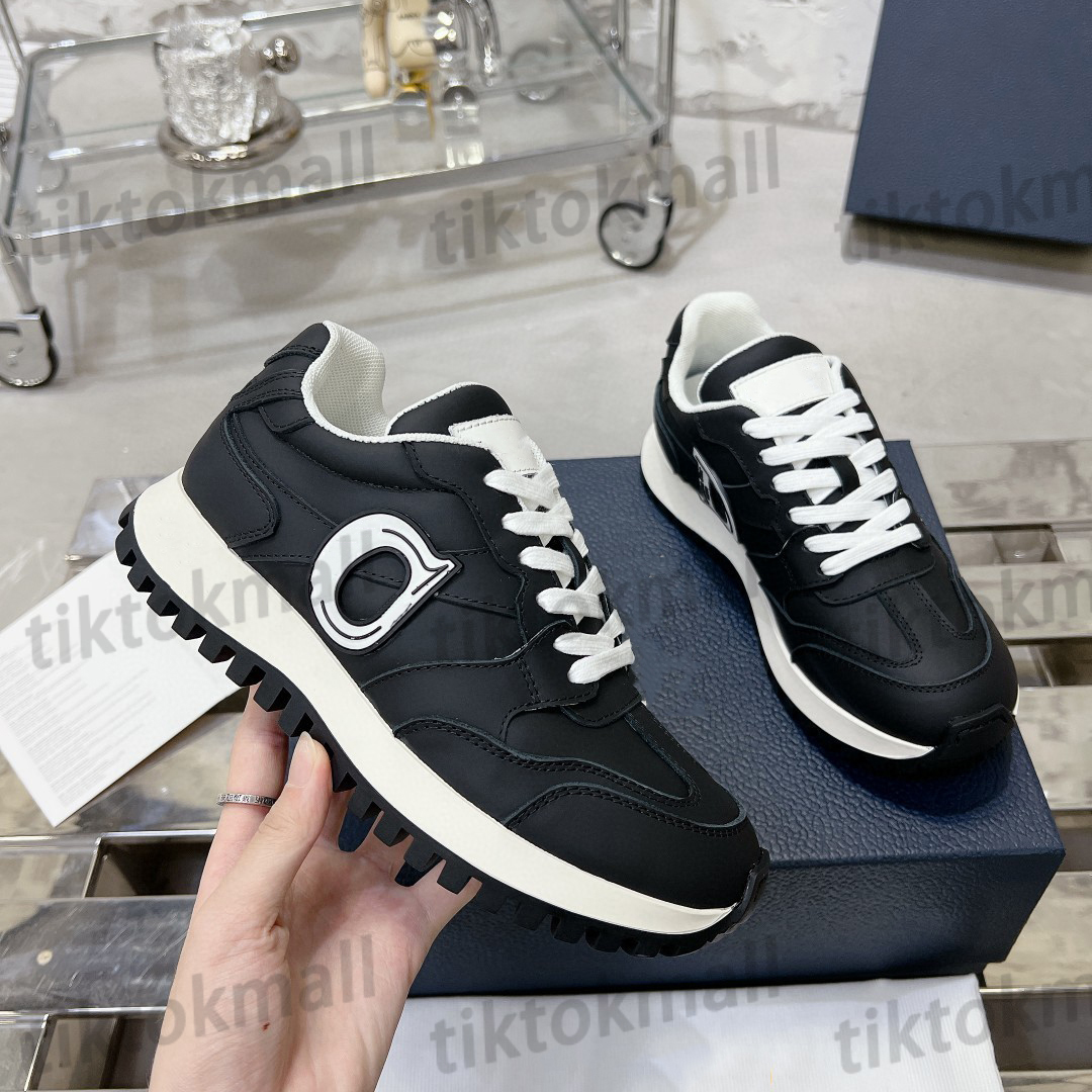 10A Designer Casual Shoes Runner Men Women Paris designer shoes sneakers womens designer Triple White Black Pink Grey Beige Sneakers Gomma Leather P