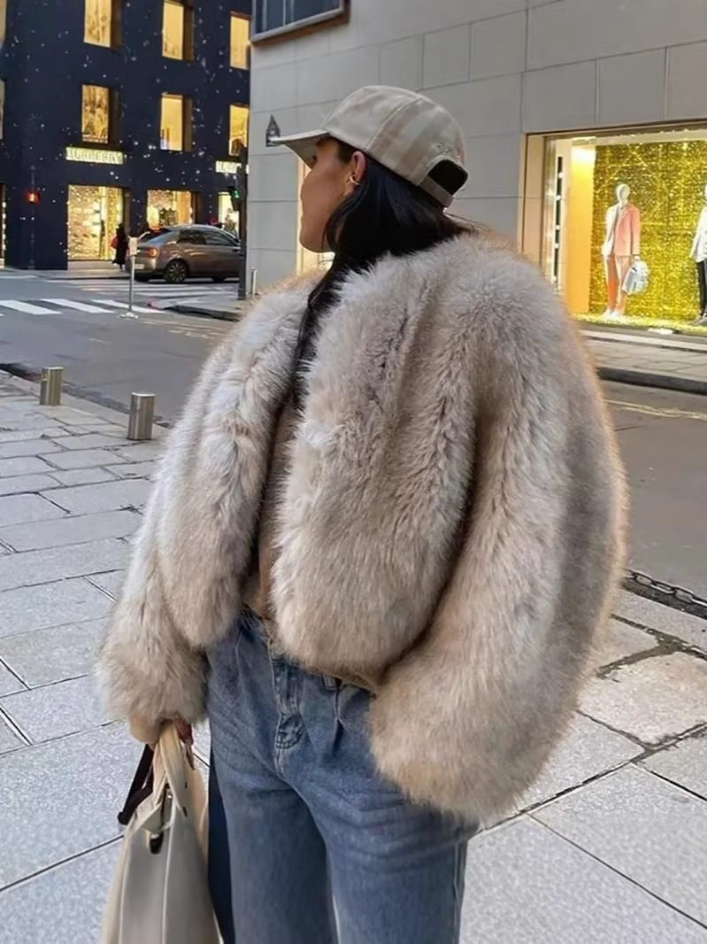 European and American tip fur coat short warm fox fur round neck jacket for women