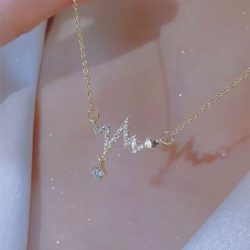 Korean Version Fashion Heartbeat Necklace For Women High-End Luxury Full Diamond ECG Simple Collarbone Chain New Pendant Trend