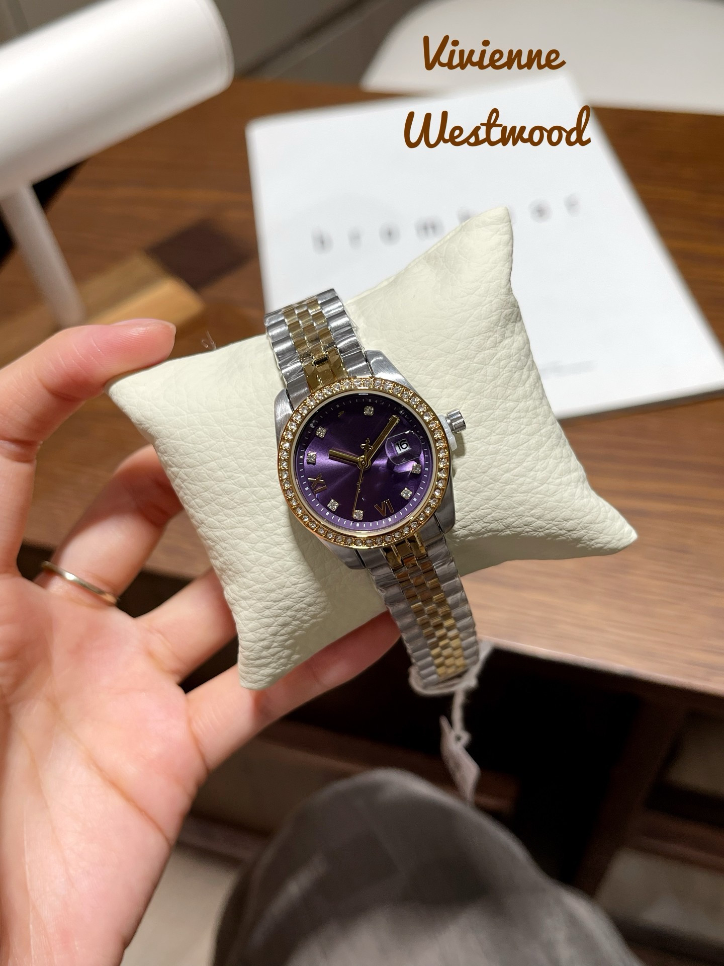 Top Mens women VIVIENity WESTWOODity Diamond inlaid watch designer luxury quartz movement watches high qualit rose gold steel women Wristwatches#631