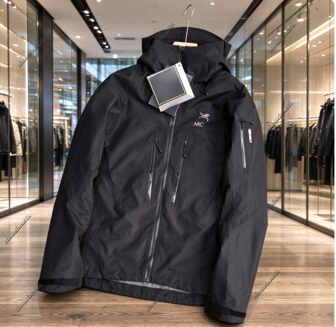 arc Jackets Mens Designer Lightweight Hood Arcterxylyness Windbreaker Hard Shell Waterproof Outdoor Sports Versatile Travel Hiking Climb Jackets E87