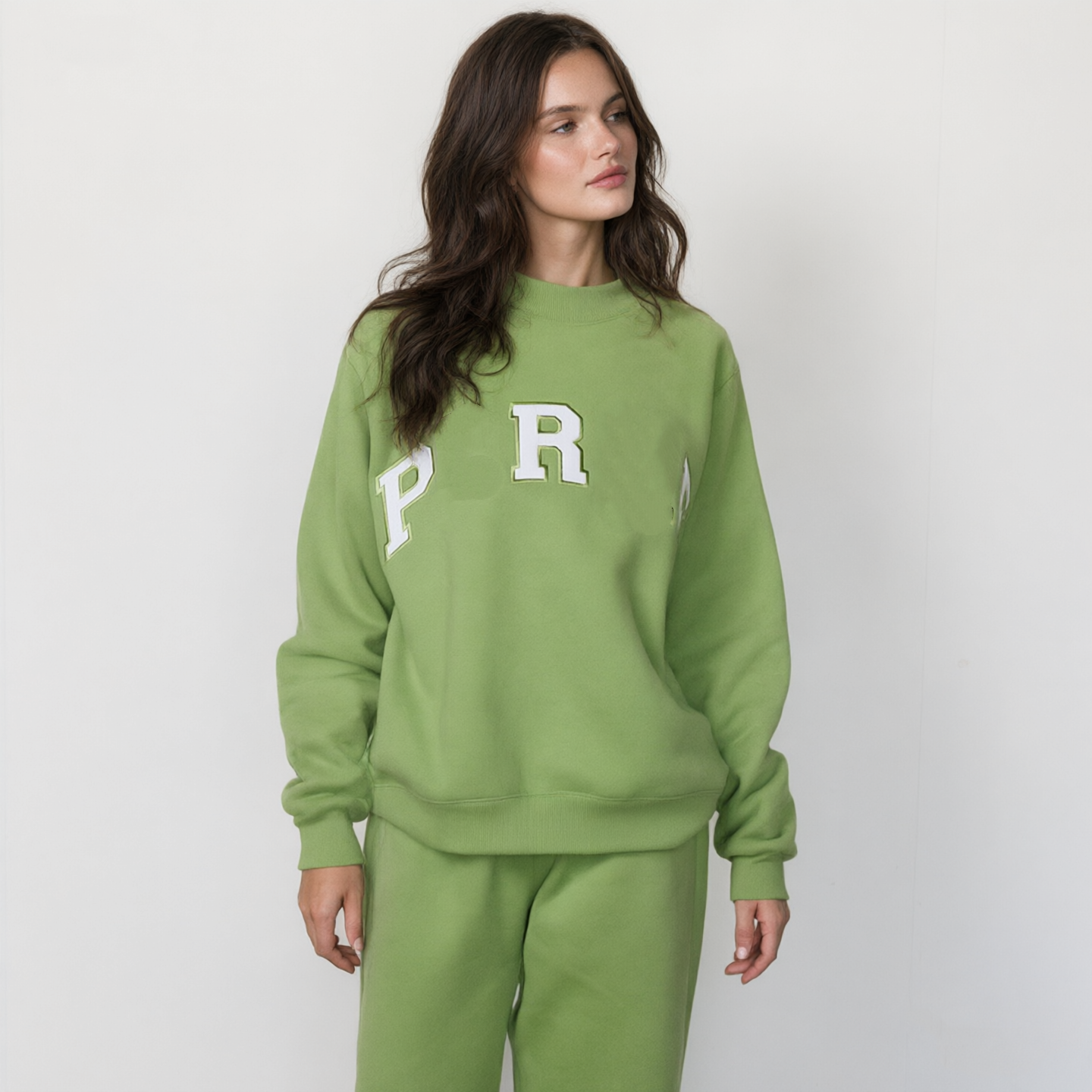 7417E PAR sweat-shirt en polaire brodé à col montant pour femme avec patchs de lettres pull de sport à capuche pour femme