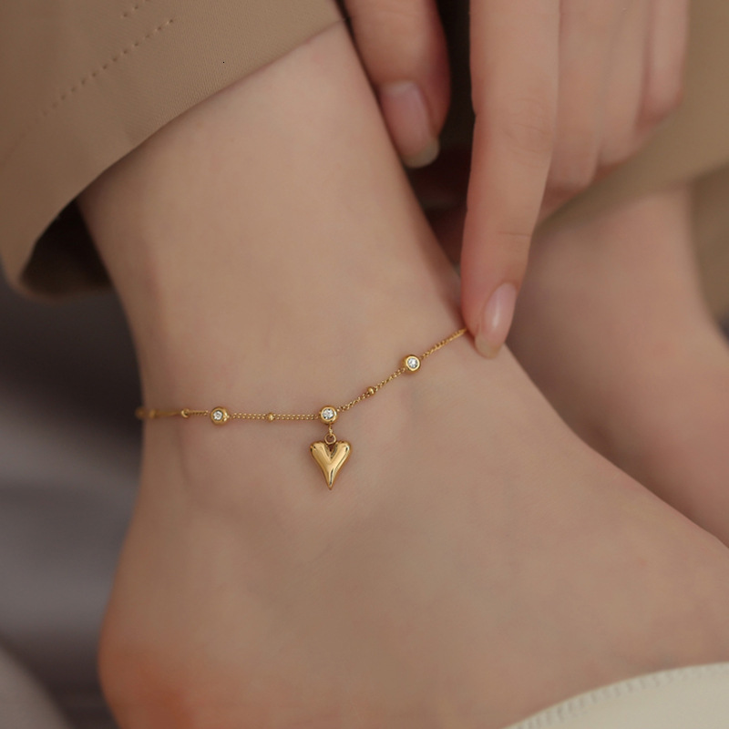 French-Style New 18K Gold Heart Crystal Titanium Steel Anklet For Women, Trendy Popular On Instagram, With A Unique And Understated Design That Won&