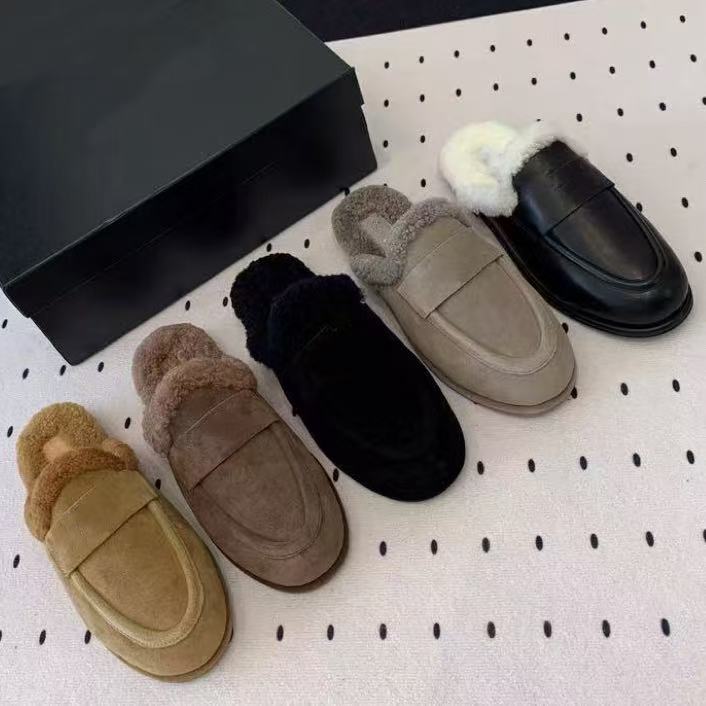 Top quality Suede Fur Slipper Mules Flats Loafers shoes Trend Fluffy Furry slipper Slides for women Luxury Designer Fur Slides Winter warm wool shea