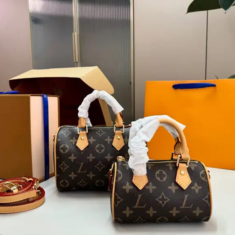 Designer bag Nice nano vintage makeup bag Luxury shoulder bag Luxury tote bag Makeip bag hanging bag Brown five in one Women's crossbody bag vi