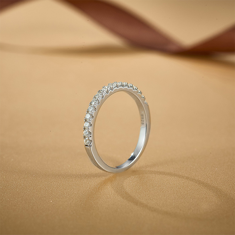 Classic D Color VVS Moissanite Ring 925 Sterling Silver Half Past Diamond Test Moissanite Engagement Rings for Women