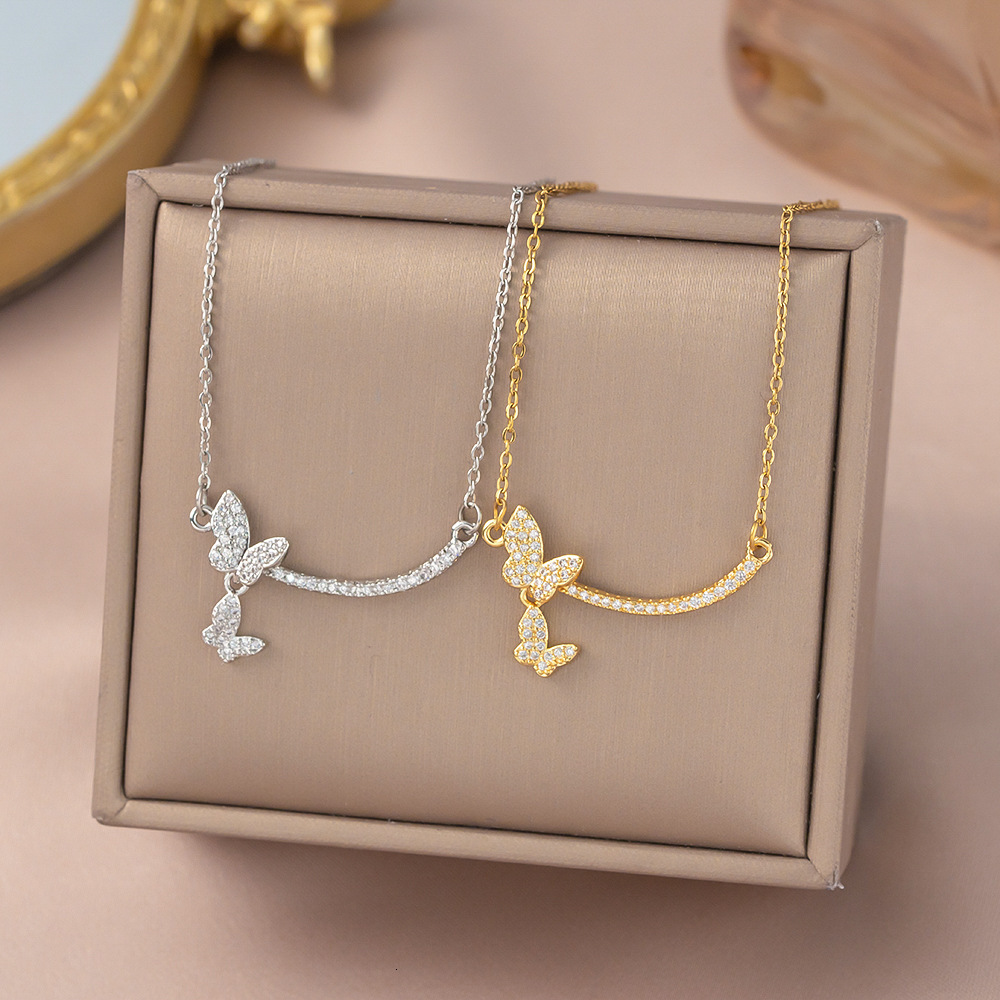 Fashion Hot-Selling Double Disc Love Smile Butterfly Full Diamond Micro-Inlaid Necklace For Women, Light Luxury, Elegant, Gentle, Exquisite Collarbo