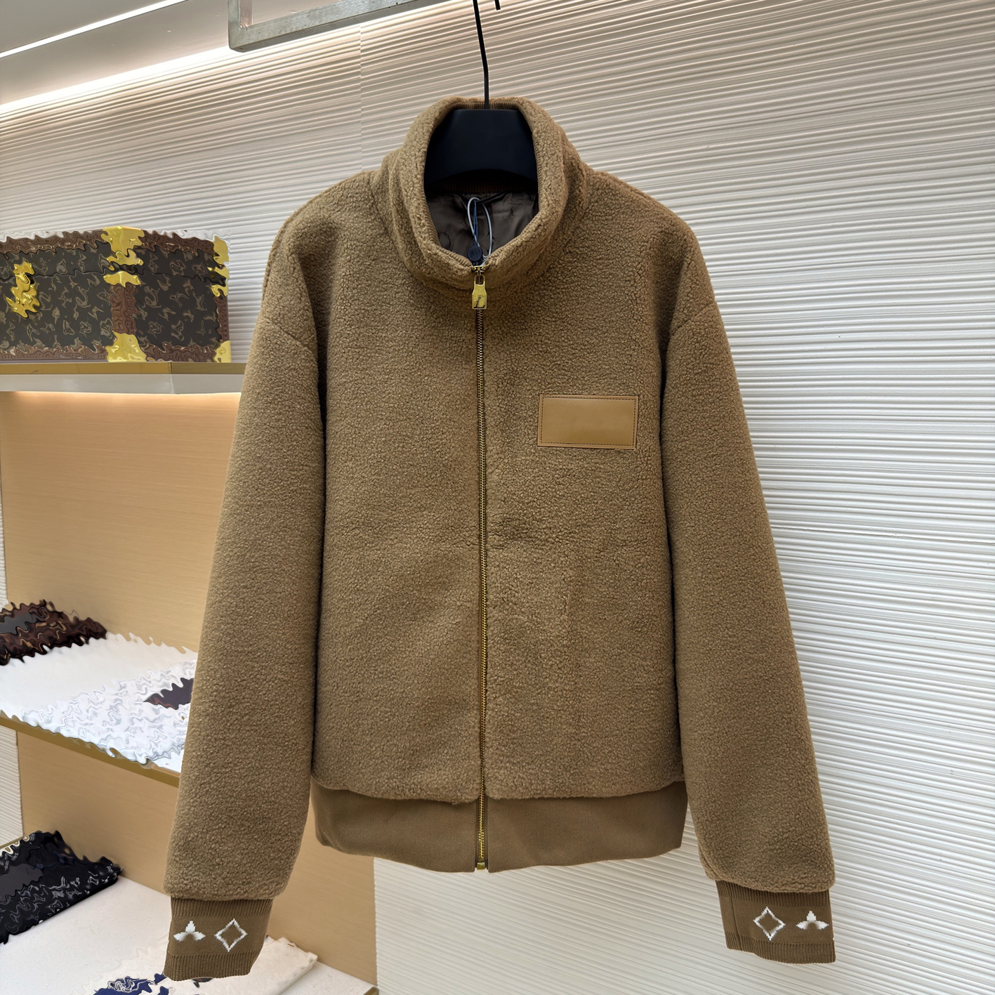 Designer brand clothing, high-quality men's clothing, men's color striped fleece stand up collar zipper jacket, contrasting lamb wool ligh