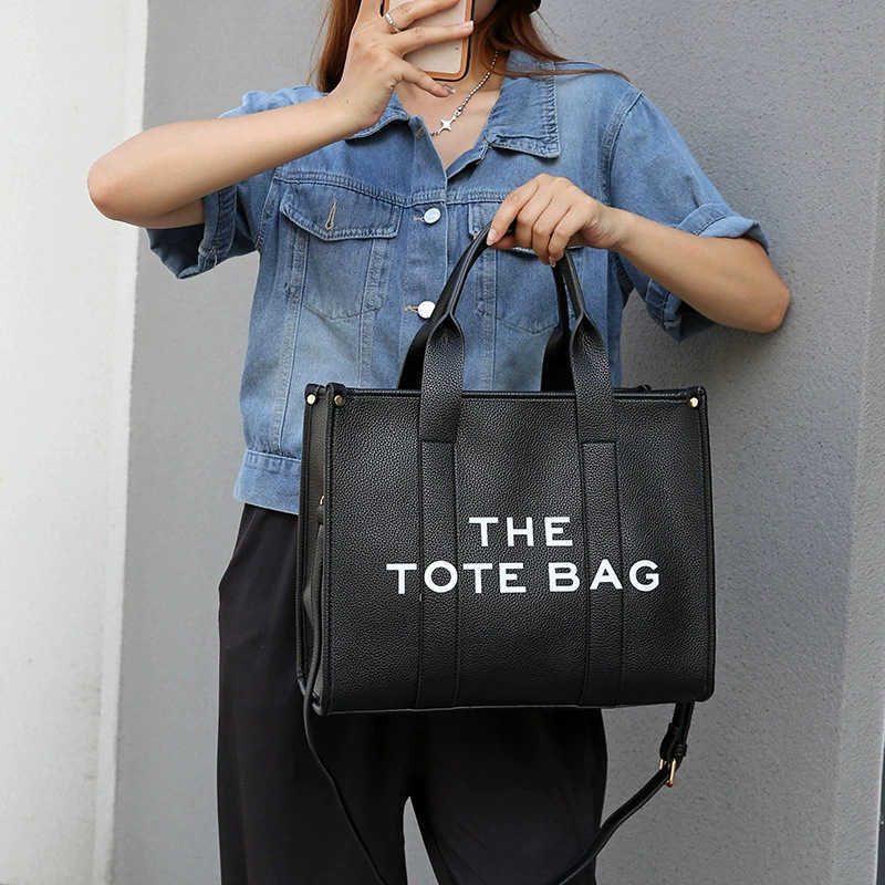 Hotselling letter tote bag large capacity versatile for commuting simple and stylish with a lychee texture suitable for business use and can be carr