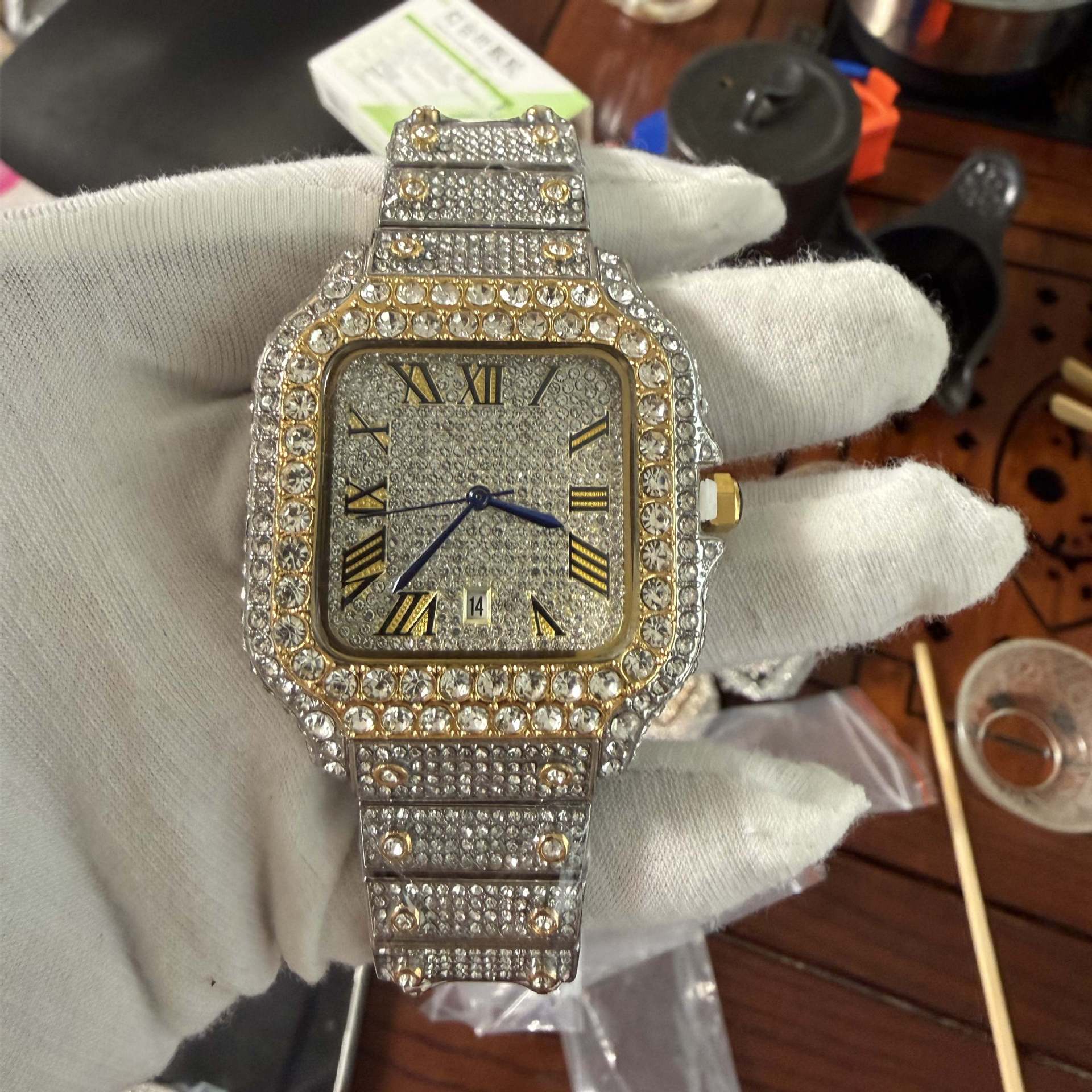 2026 Luxury Full Diamond for Men's Women's Watch Quartz Three Needle Calendar Square Fashion Watches 43MM watch couple fashion Watches Fol