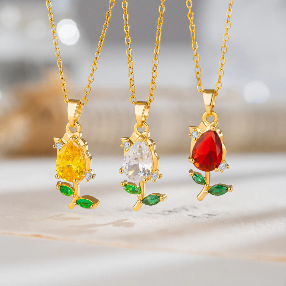 Fashionable Sweet Tulip Rose Flower Micro-Paved Necklace For Women, Delicate Gentle, Versatile, Trendy, And Elegant Clavicle Chain