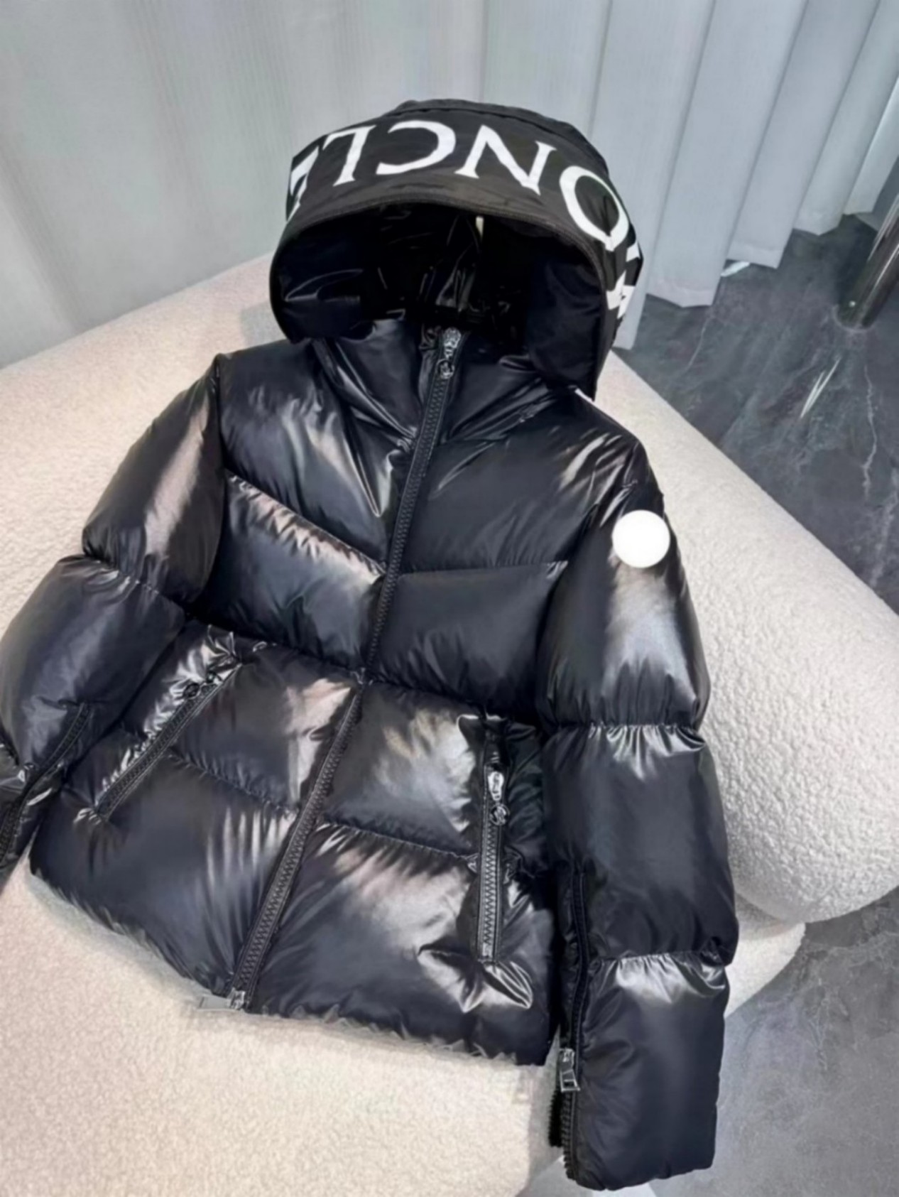 Mens Jackets Designer Winter Jacket Mens Puffer Jacket Warm Windproof Down Jacket Shiny Matte Material M-5XL Couple New Fashion Designer Canadian do