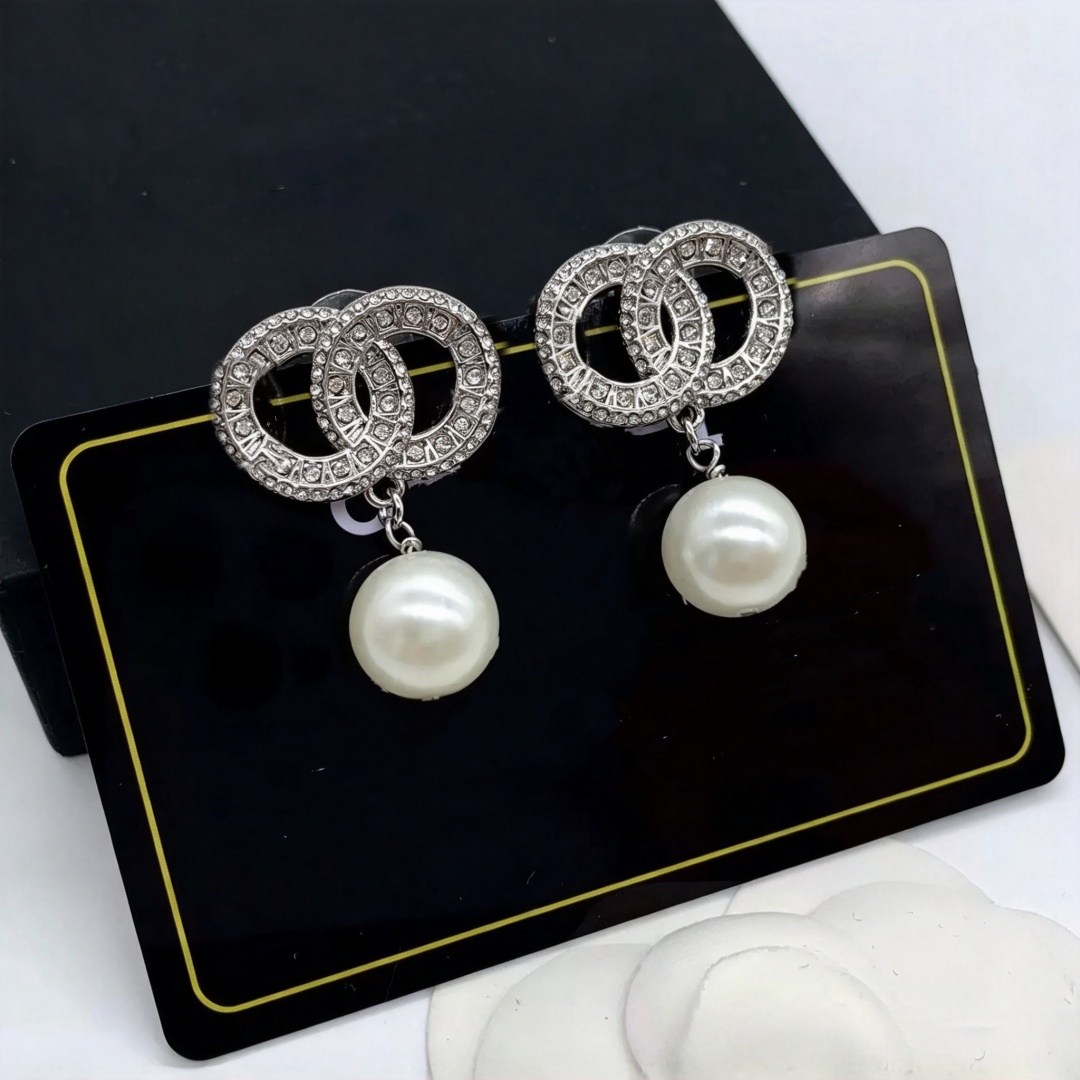 925 Silver Earrings Designer For Women Luxury Brand Designer Earring Stud Letters Famous Women Pearl Earings Wedding White Pendant Diamond