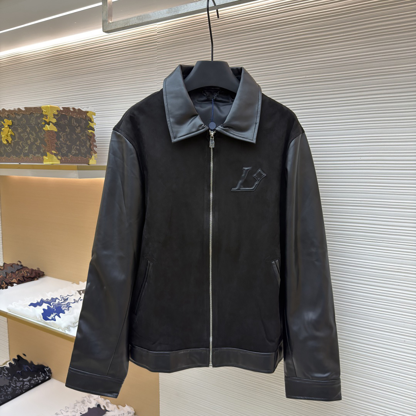 Designer brand clothing, high-quality men's clothing, men's lapel spliced leather jacket | Chest three-dimensional identification leather