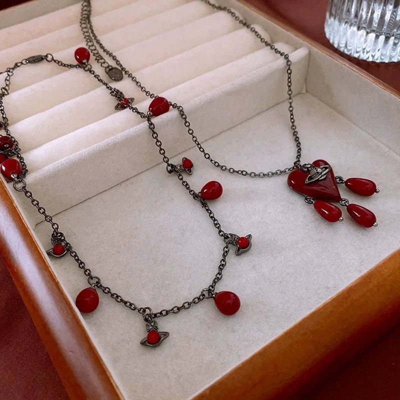 Unique Designer Red Enamel Heart Shaped Water Droplet Tassel Pendant Necklace Luxurious And Exquisite Gift Suitable For Women Dates Elegant Matched