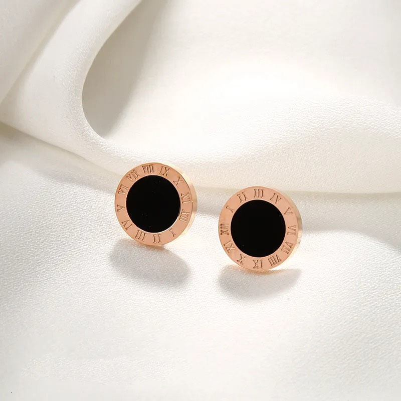Korean-Style Round Black Roman Numeral Titanium Steel Earrings Women With Acrylic Surface, Versatile Stylish, Suitable For Autumn And Winter,
