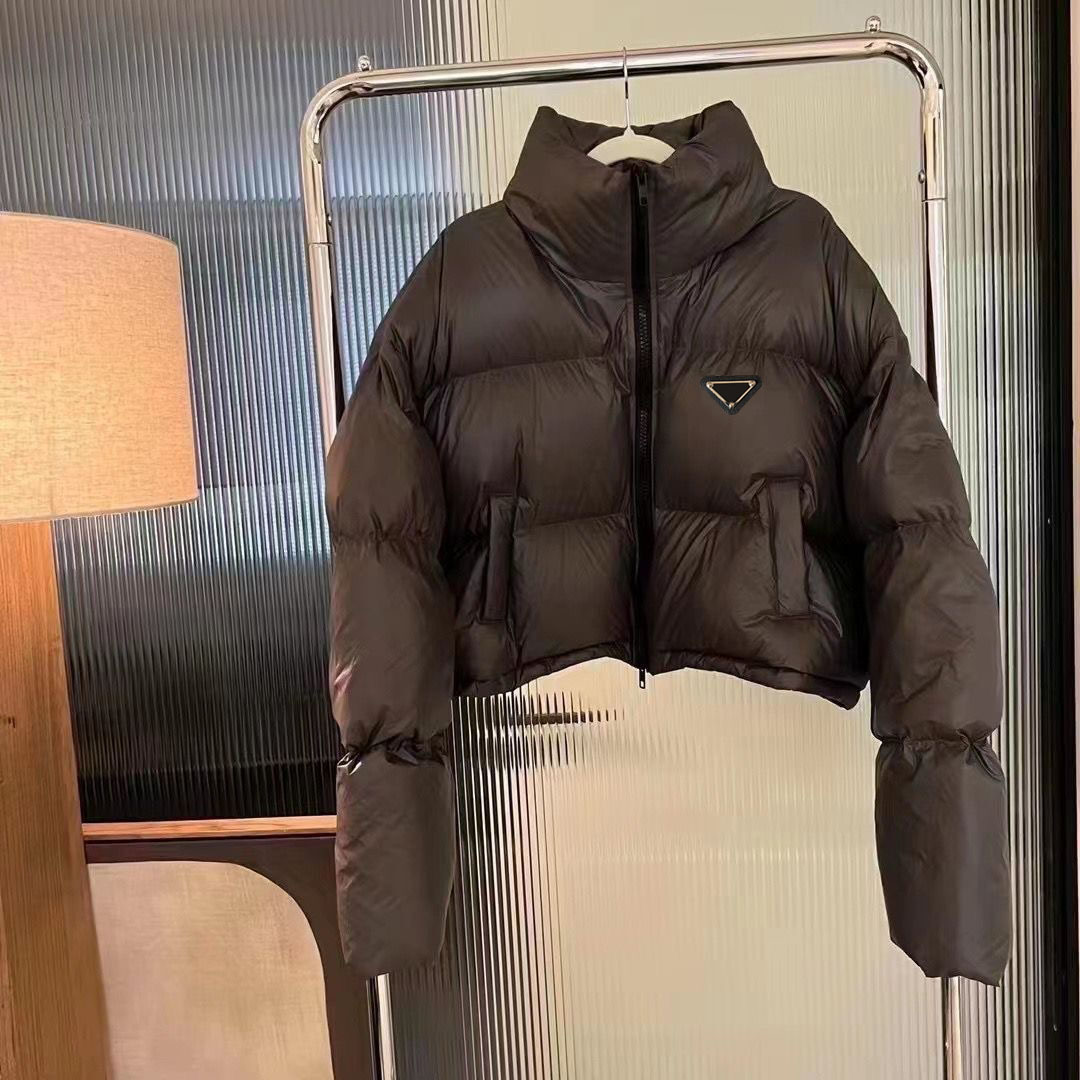 Designer Jacket Women Coat Woman Winter Jacket Fashion Coat With Classic Letter Large Pocket Jackets Designer Warm Short Cotton Jacket Womens Puffer