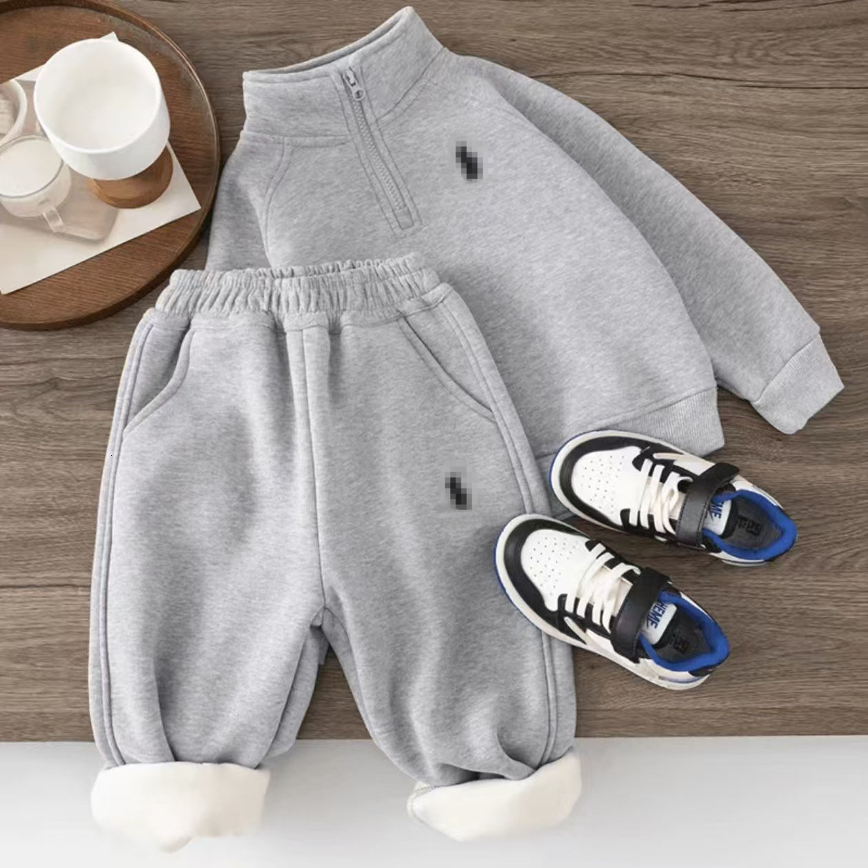 Designer Fleece-Lined Trendy Kids' Hoodie Winter Thickened Warm Sports Long Fleece 2-Piece Sweatshirt Set for Boys Clothes