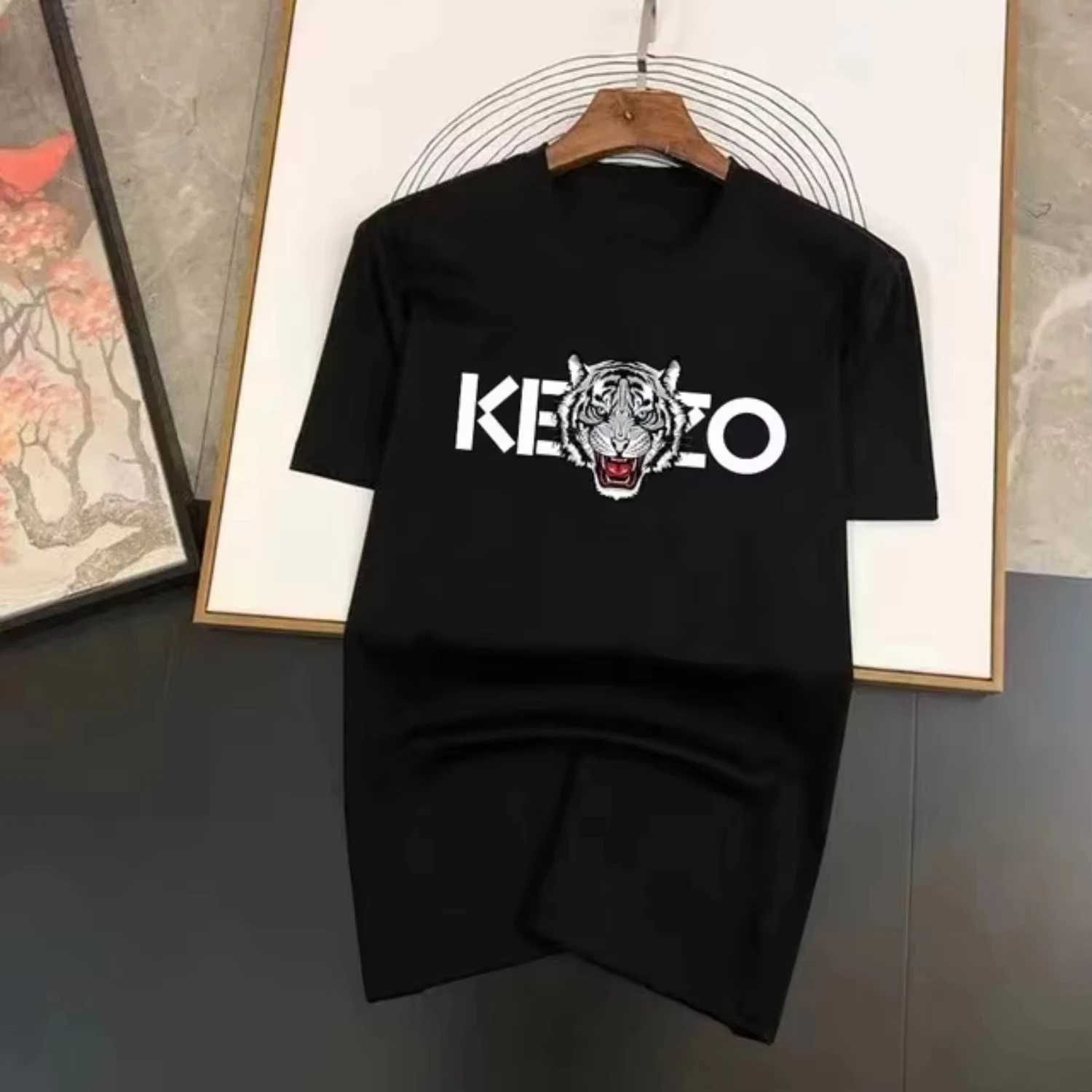 New Fashion Unisex 2026 Oversize Luxury Brand Graphic TShirt Mens Womens PRint Tee Summer Casual Short Sve Round Neck Unisex Q261015