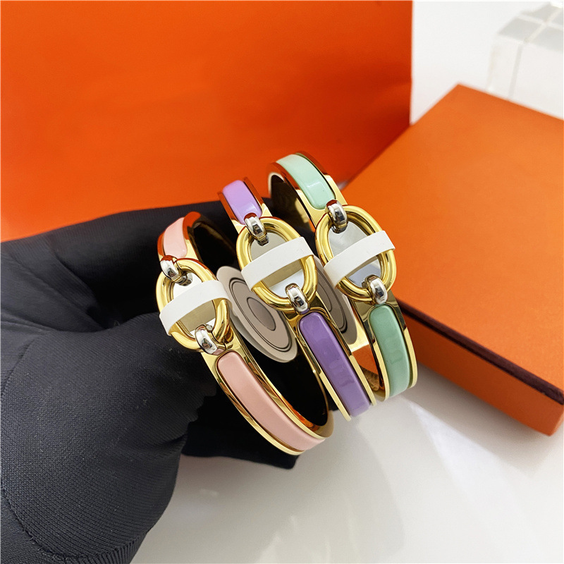 Desinger H Bracelet Desinger for Women High quality pig nose Bracelets Enamel Bangle women Stainless Steel Letter Bracelet size 17