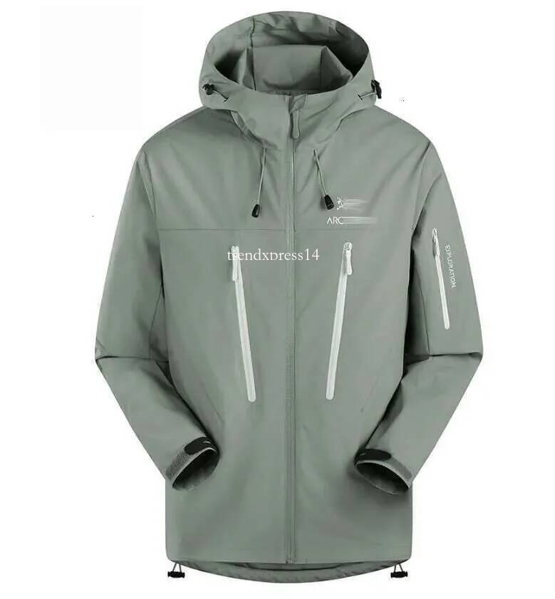 ARC Windbreaker Unisex Men Women Luxury Designer Arcteryxlynessitys Jacket Soft Shell Lightweight Waterproof Hiking Bone Bird Zip Up Hooded Outwears