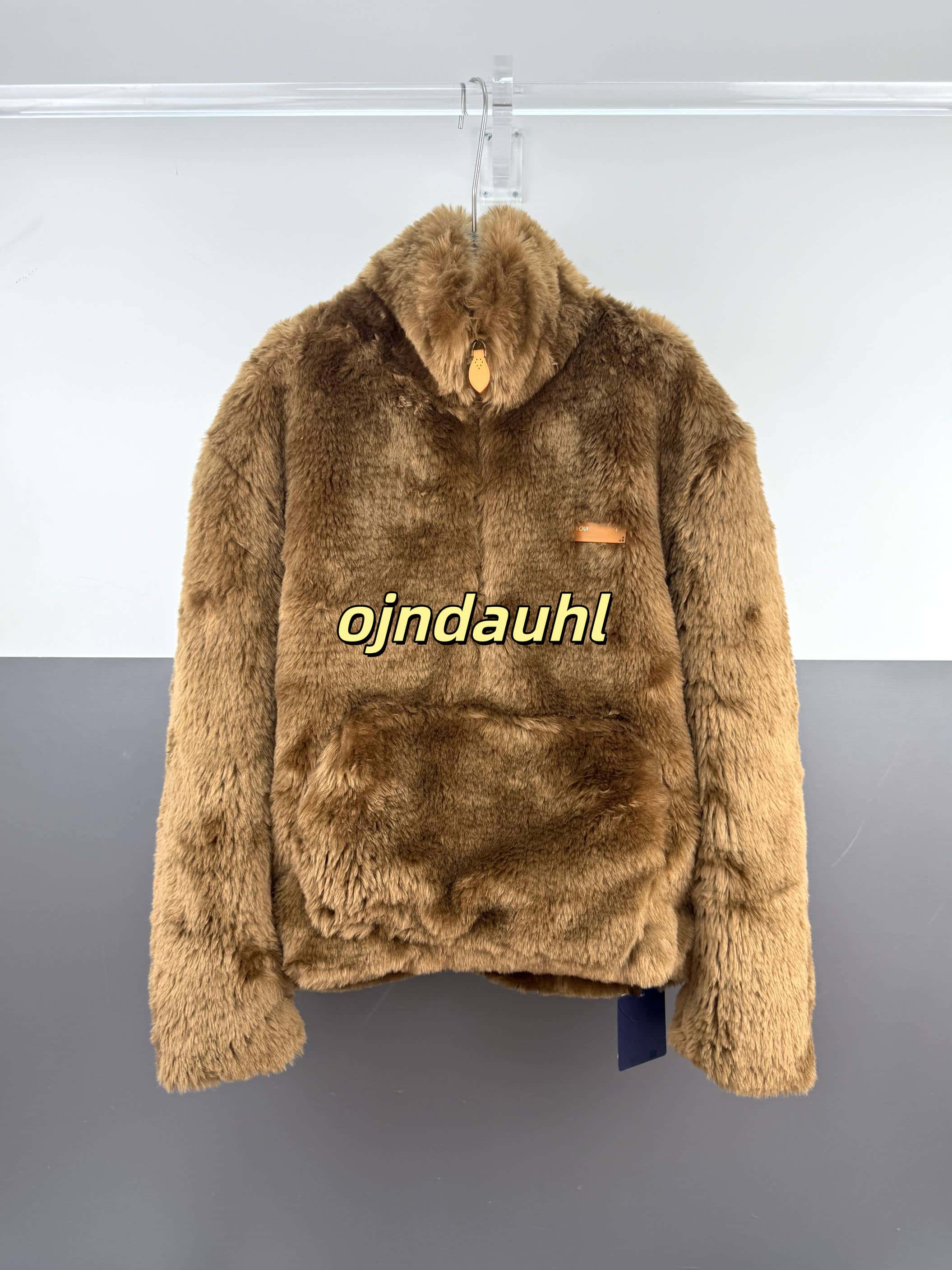 Half-Zip Faux Fur Sweatshirt Unisex Fluffy Loose Fit Streetwear Pullover Autumn Winter Soft Plush Warm Casual Top Luxury Textured Long Sleeve Hoodie