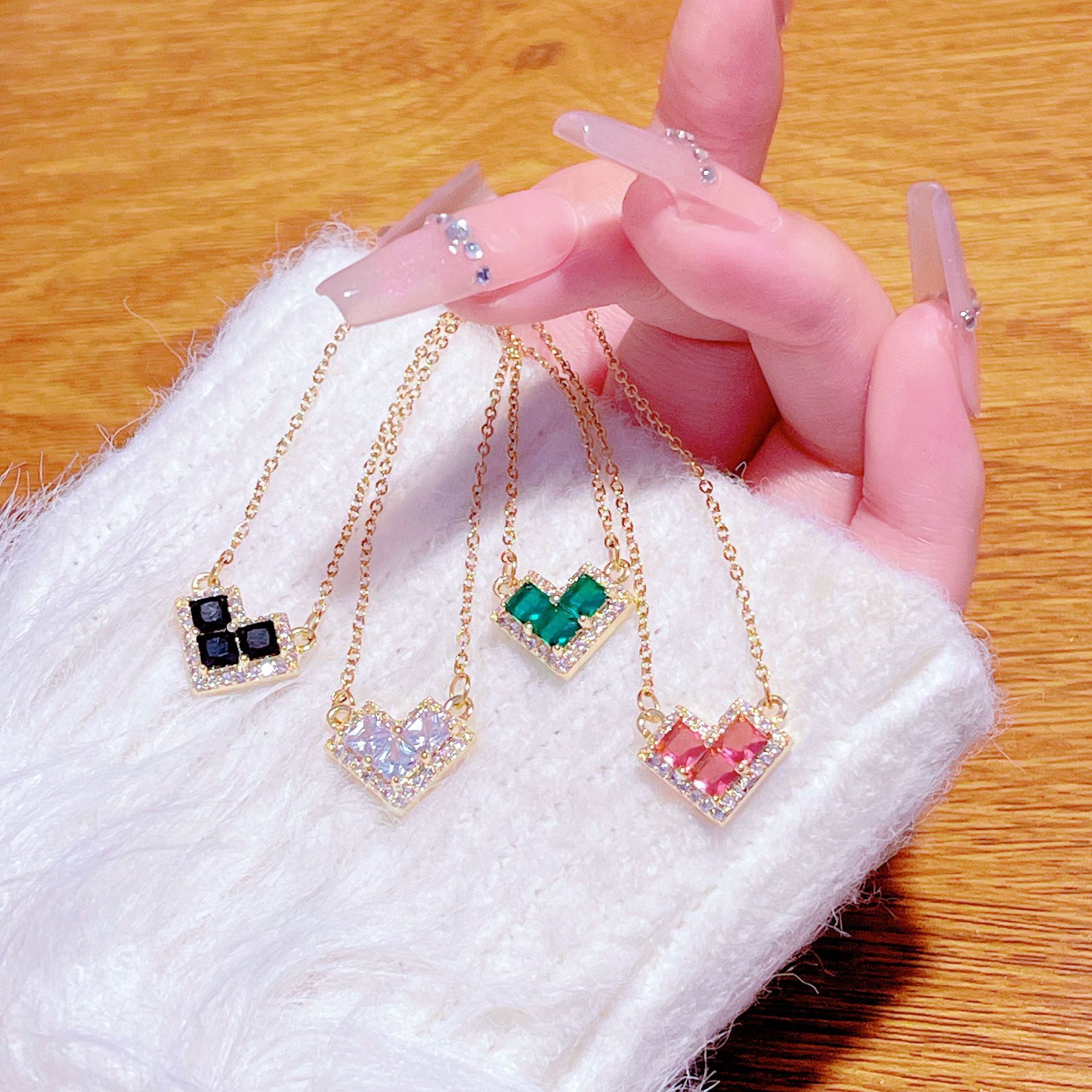 French Style Light Luxury High-End Ultra-Shiny Heart Micro-Inlaid Necklace For Women Fashionable Versatile Sweet Romantic Heart-Shaped Collarbone Ch
