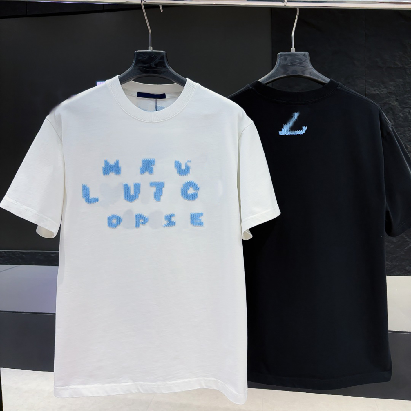 Designer Brand Clothing High Quality Men's Pixel Style Letter Embroidered Short Sleeve T-shirt with Front and Rear Patterns Round Neck Loose Un