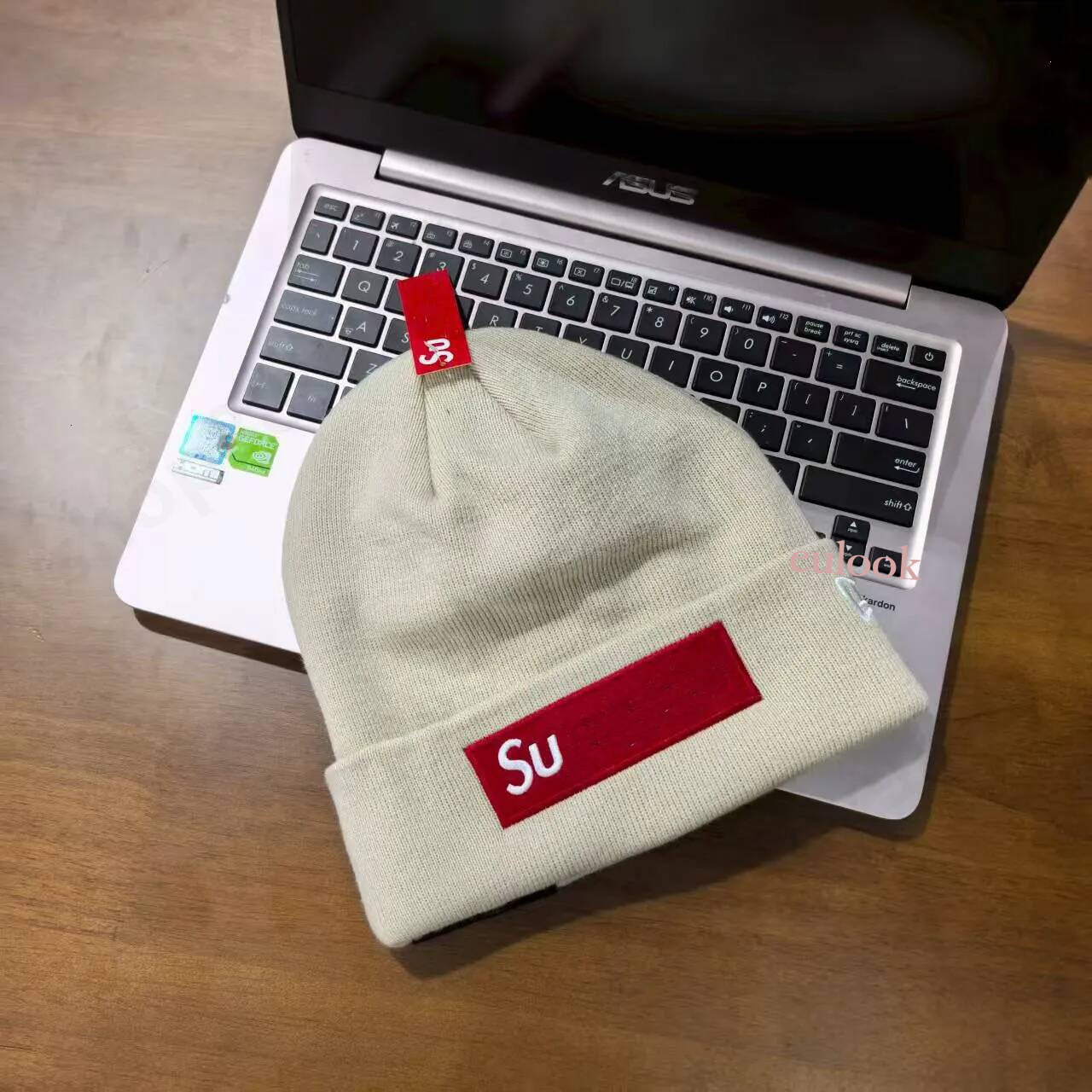 Designer supremely beanie Skull Caps High quality Wool bonnet Luxury Designer beanie designer men Big Hardcore Knitted for Men and Women Black Winte