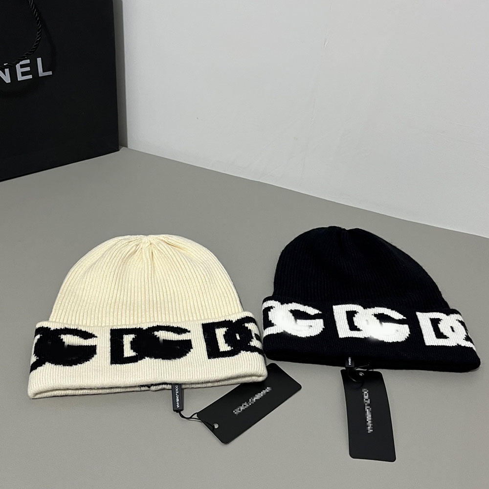 Fashion Black Bonnet Women designer DGhat beanie caps High quality Wool Letter beanie 2027 autumn winter Outdoor travel skiing Knitted hat