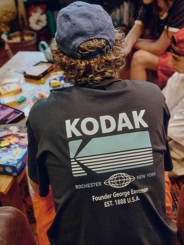 2026 New Korean Version Printed Men's Women's T-Shirt Kodak Summer Tshirt Unisex Comfortable Loose-Fit and Minimalist Style Tops Q261015