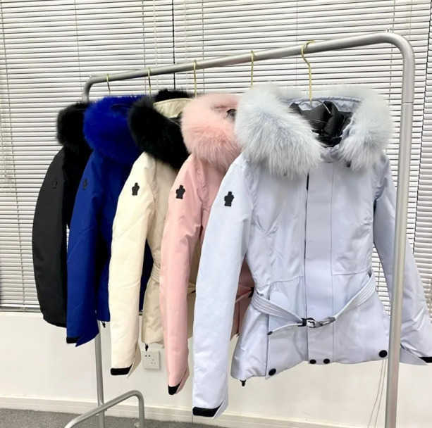 Down Womens Jacket Parkas With Belt Fur Hat Collar Elegant Tight Slim Short Winter Woman Coat Sashes Ski Warm S261014OSWJ